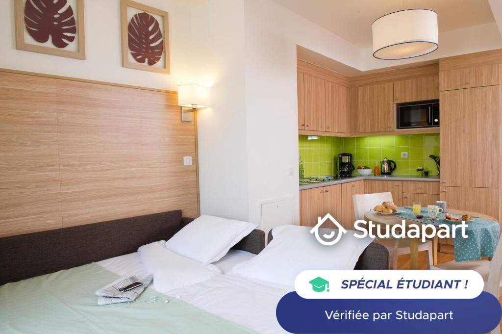 Private room for rent for €1,600 per month in Vincennes, Avenue de Paris