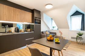 Apartment for rent for CHF 1,268 per month in Genève, Rue de la Coulouvrenière