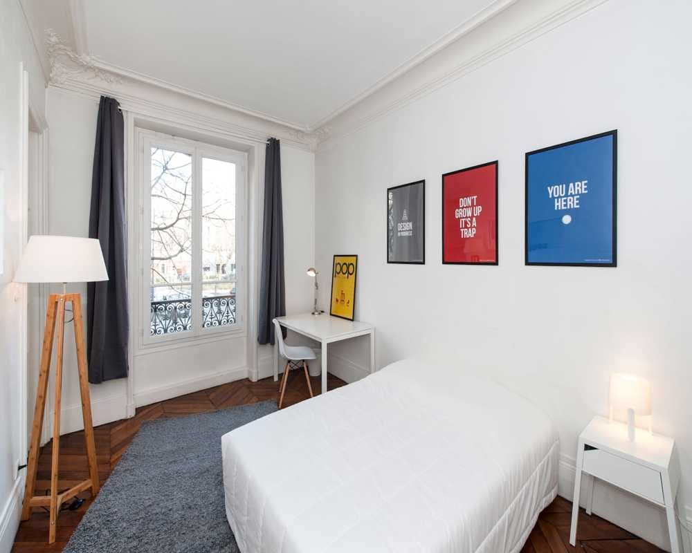 Boulevard Voltaire, Paris preview