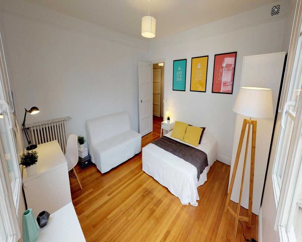 Private room for rent for €865 per month in Issy-les-Moulineaux, Rue Claude Matrat