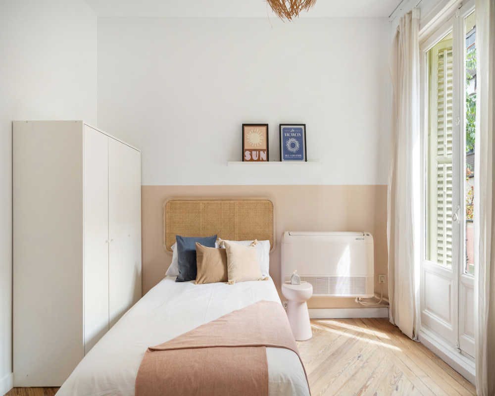 Private room in Calle de Padilla, Madrid (1523811) room image 2