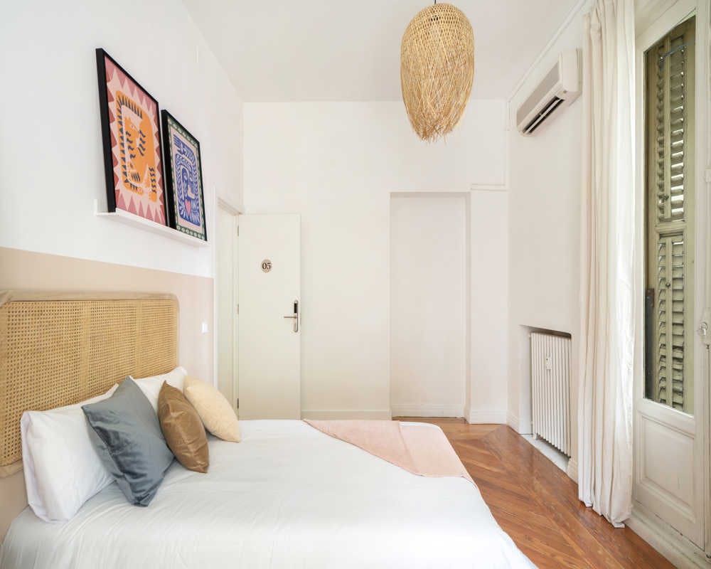 Private room in Calle de Padilla, Madrid (1523812) room image 2
