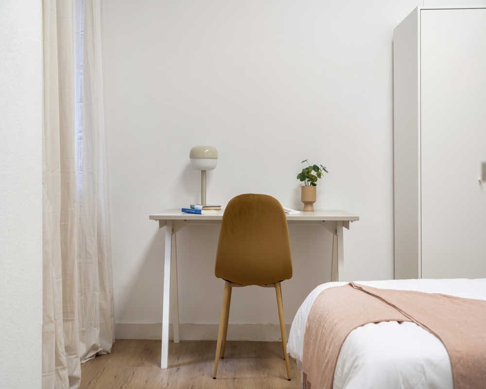 Private room in Calle de Padilla, Madrid (1523814) room image 9