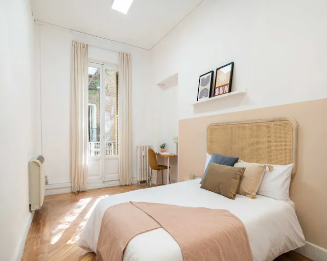 Private room in Calle de Padilla, Madrid (1523816) room image 2