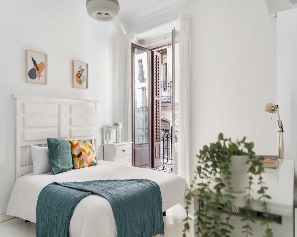 Calle de San Bernardino, Madrid preview