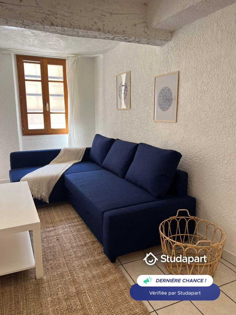 Apartment for rent for €650 per month in Toulon, Rue Roche