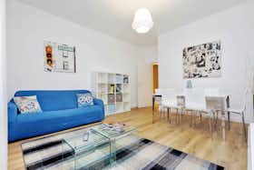 Apartment for rent for €1,200 per month in Barcelona, Carrer de Zamora