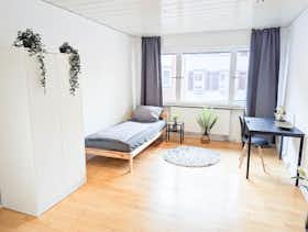Cameră privată de închiriat pentru 560 EUR pe lună în Esslingen, Hauffstraße