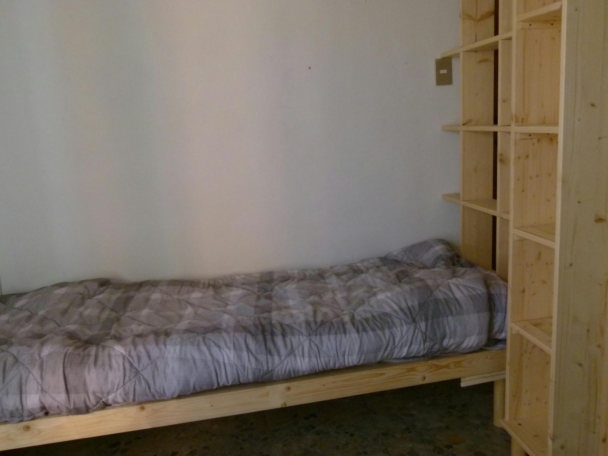 Double room Bologna, 1 bed, 13m² — photo 4