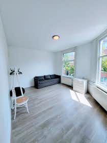 Приватна кімната за оренду для 900 EUR на місяць у The Hague, Vermeerstraat