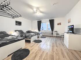 Apartment for rent for €1,250 per month in Remscheid, Freiheitstraße