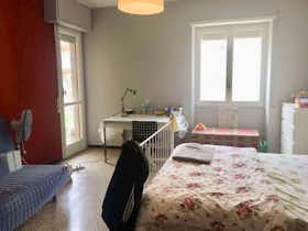 Private room for rent for €457 per month in Rome, Via Caio Sulpicio