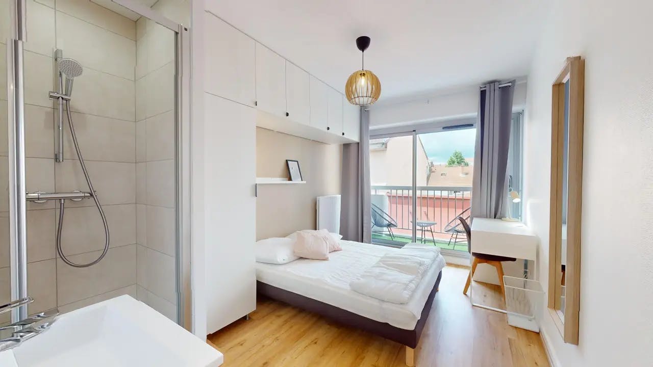 Private room in Rue Hippolyte Kahn, Villeurbanne (1525009) room image 1