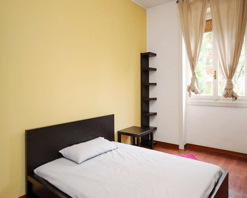 Via Raffaello Bertieri, Milan