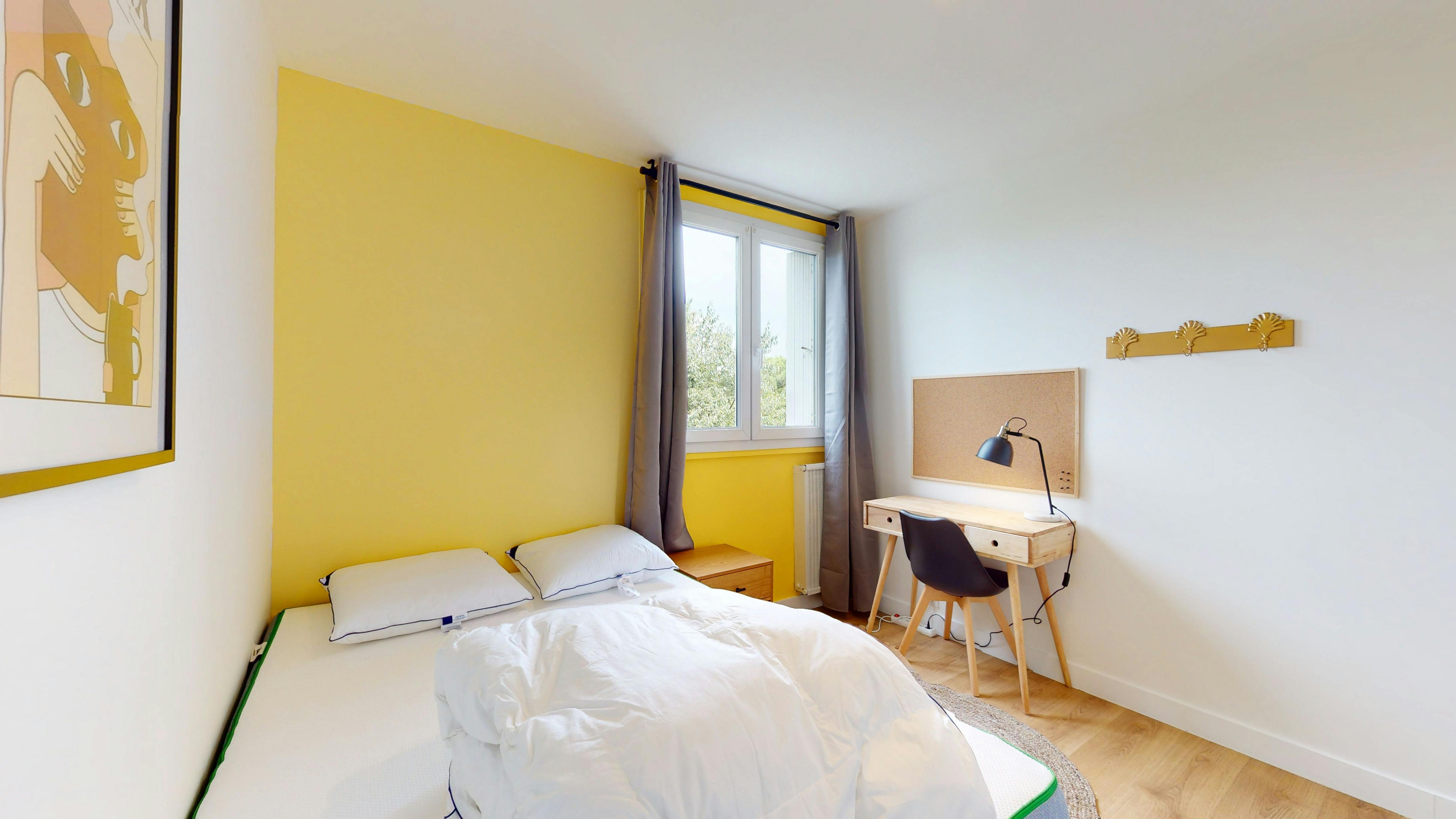 Private room in Rue de la Figuiere, Aix-en-Provence (1525111) room image 10