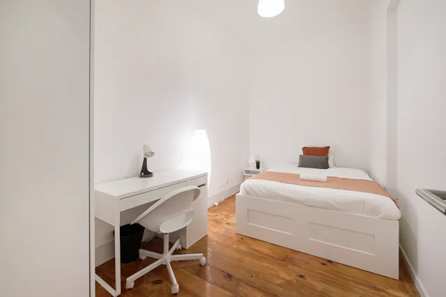 Private room in Rua Chaby Pinheiro, Lisbon (1525328) room image 2