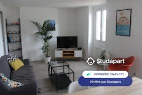 Apartament de închiriat pentru 440 EUR pe lună în Marseille, Rue de Rome