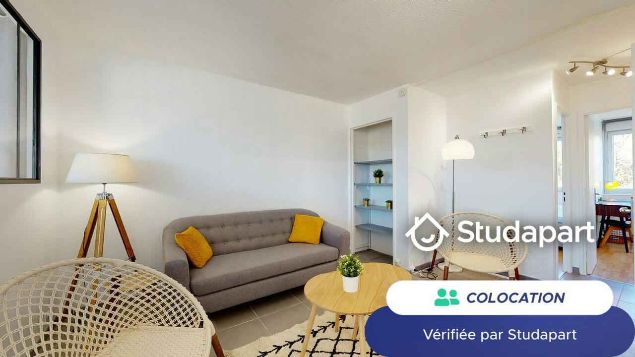 Private room for rent on Rue de Saint-Cyr, Lyon - Vue 5