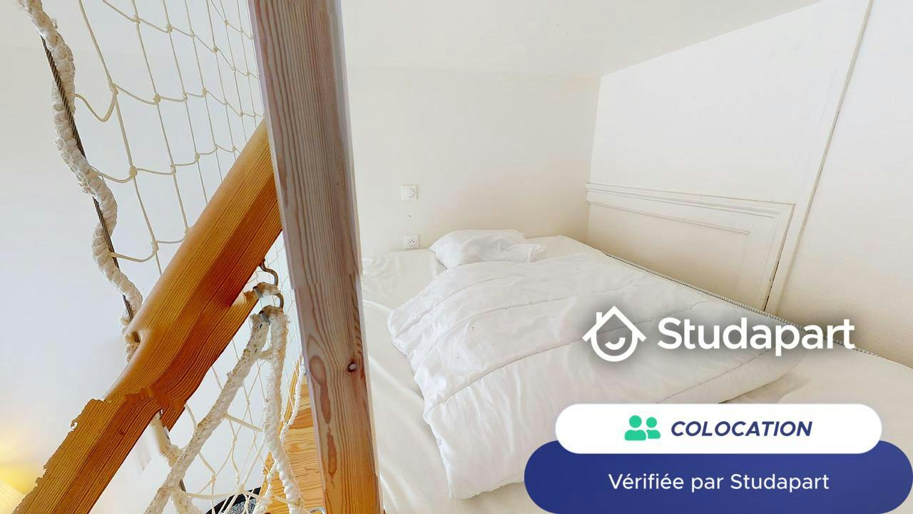 Private room for rent on Rue de Cambrai, Lille - Vue 4