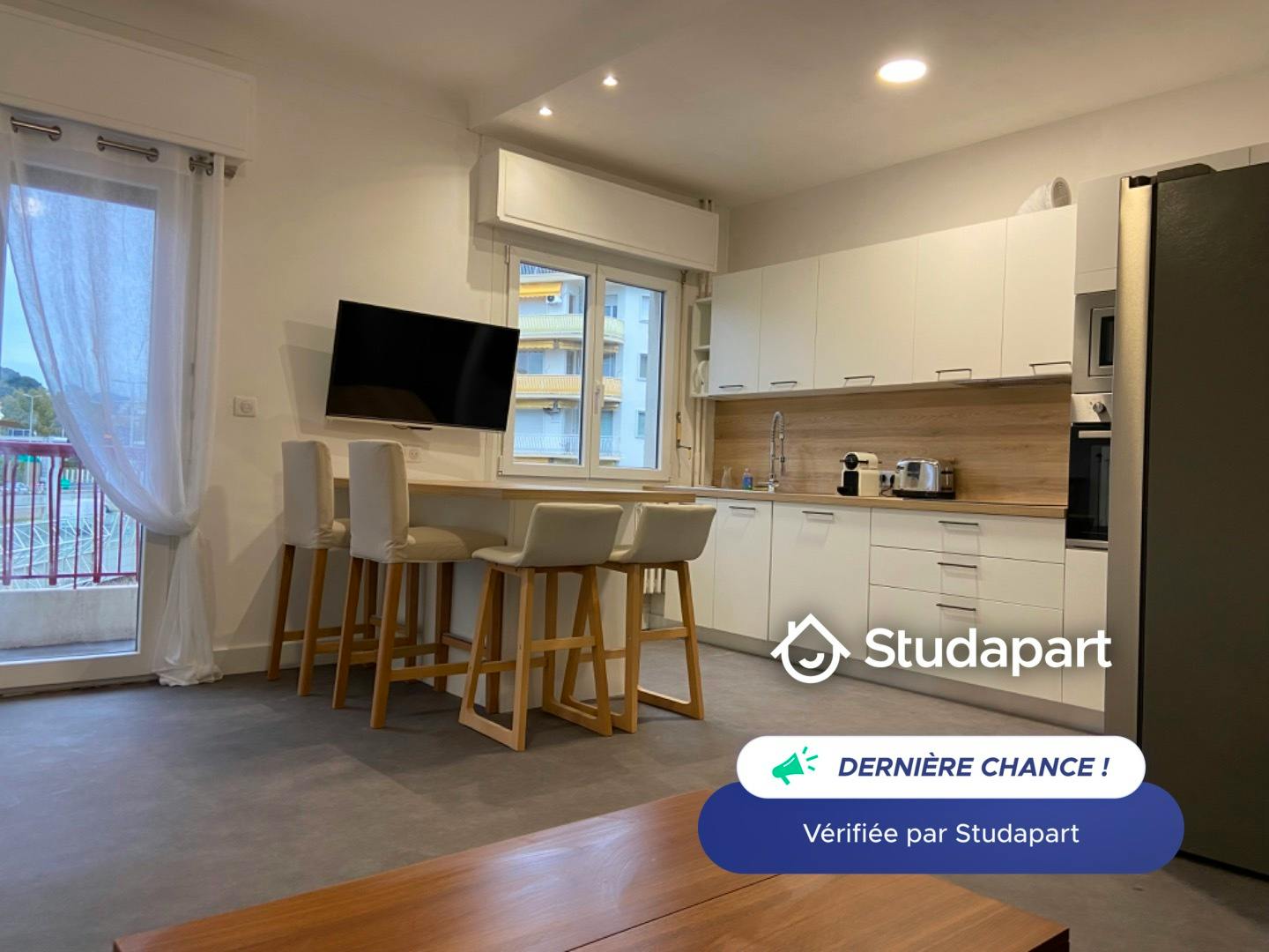 Apartment for rent for €1,300 per month in Nice, Avenue Raymond Féraud