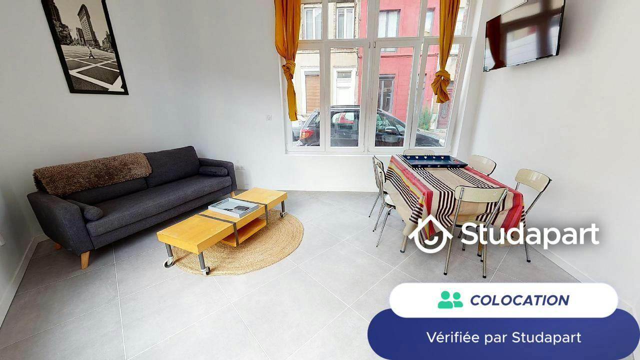 Private room for rent on Rue des Dondaines, Lille - Plus