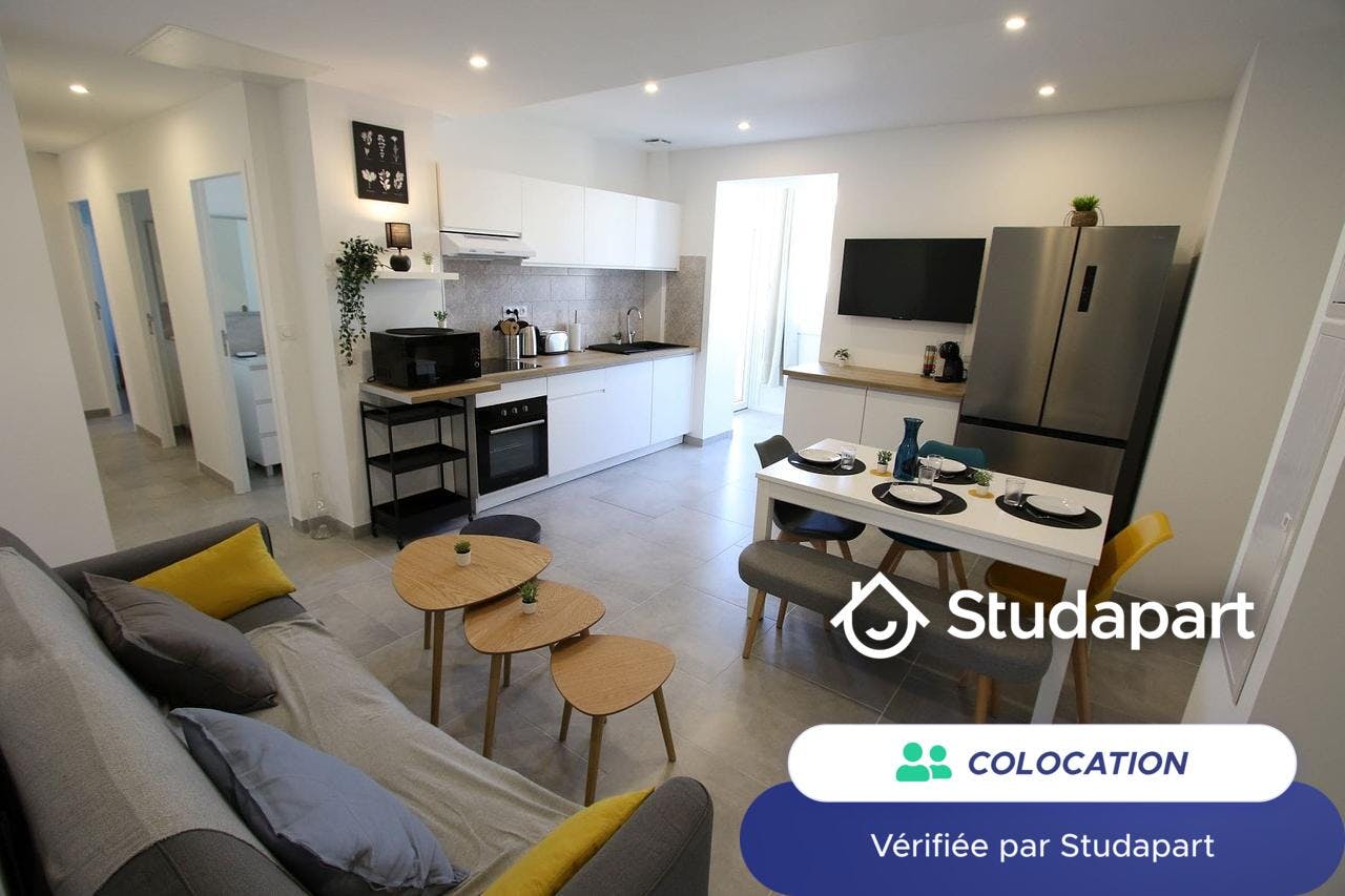 Private room for rent on Avenue de Valbourdin, Toulon – pohled 6