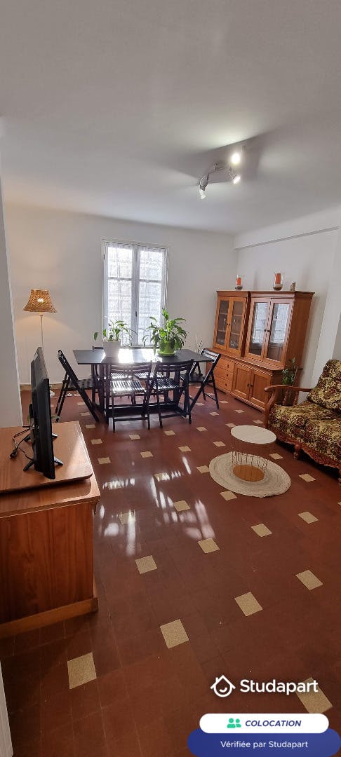 Private room for rent on Rue des Serruriers, Nice