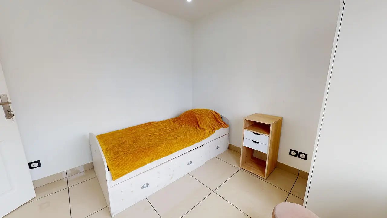 Avenue Viviani, Vénissieux preview