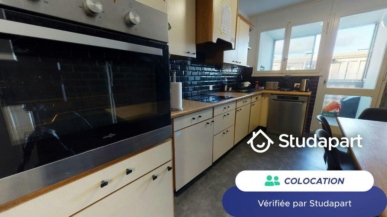 Private room for rent on Place Geneviève de Gaulle-Anthonioz, Toulouse - Plus