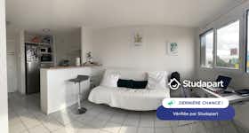 Appartement te huur voor € 560 per maand in Perpignan, Boulevard John F. Kennedy