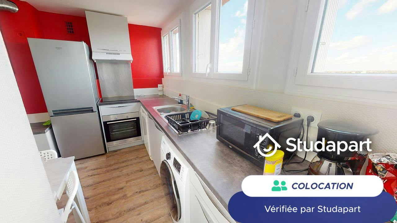 Private room for rent on Avenue des Mazades, Toulouse - Plus