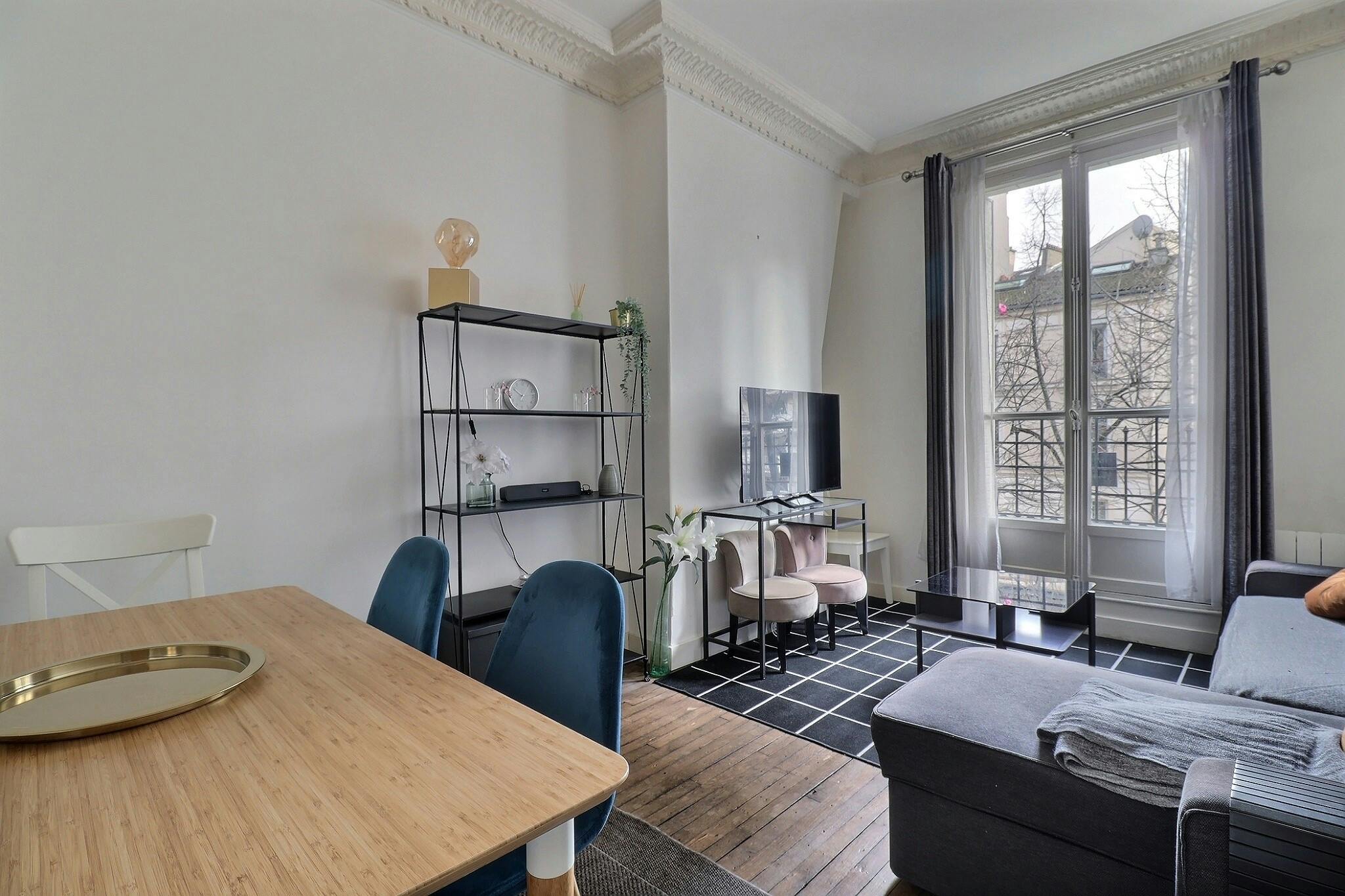 Wohnung zu mieten für 1.802 € pro Monat in Paris, Rue de Vouillé