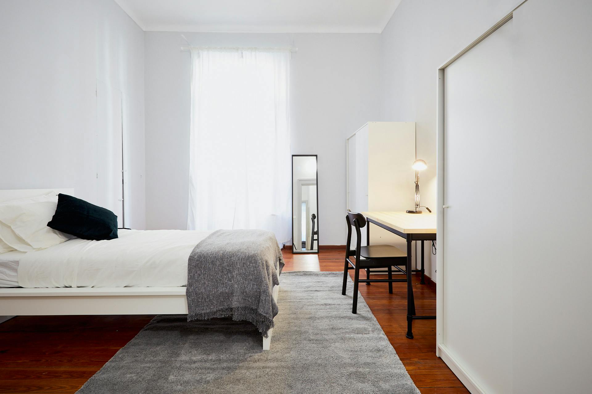Double room Turin, 1 bed, 19m² — photo 9