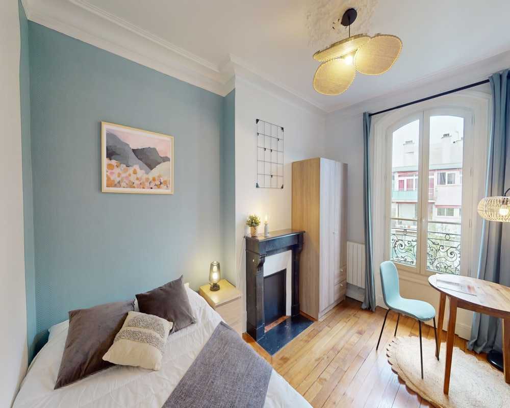 Rue des Cloys, Paris preview