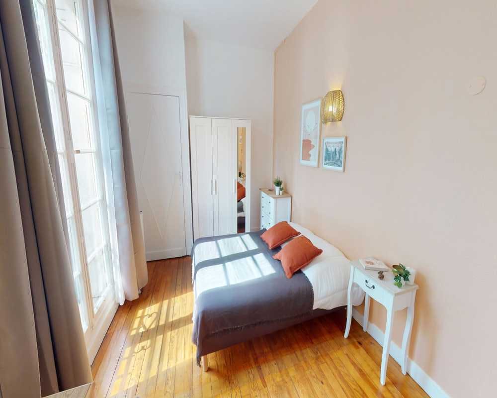 Отдельная комната сдается в аренду за 640 € в месяц в Bordeaux, Rue du Jardin public