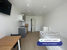 公寓 正在以 €700 的月租出租，其位于 Pontoise, Lieu-dit Les Maradas Bruns
