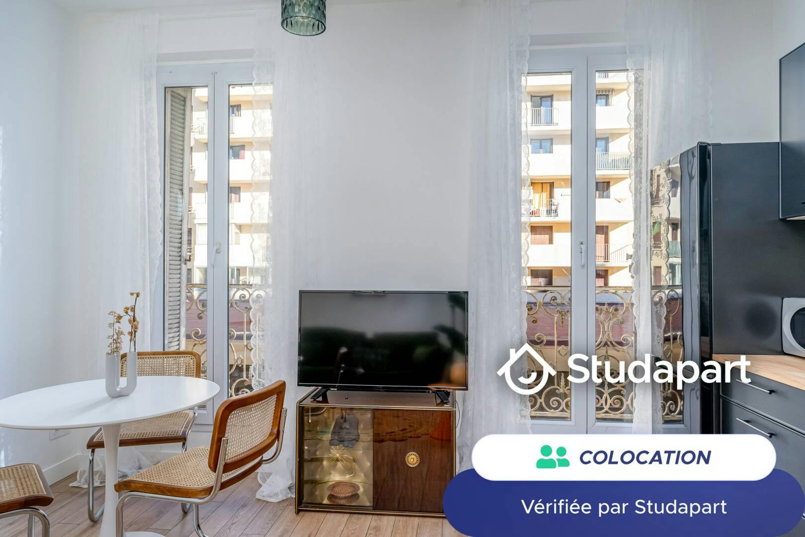 Private room for rent on Rue Pierre Albrand, Marseille - Vue 4