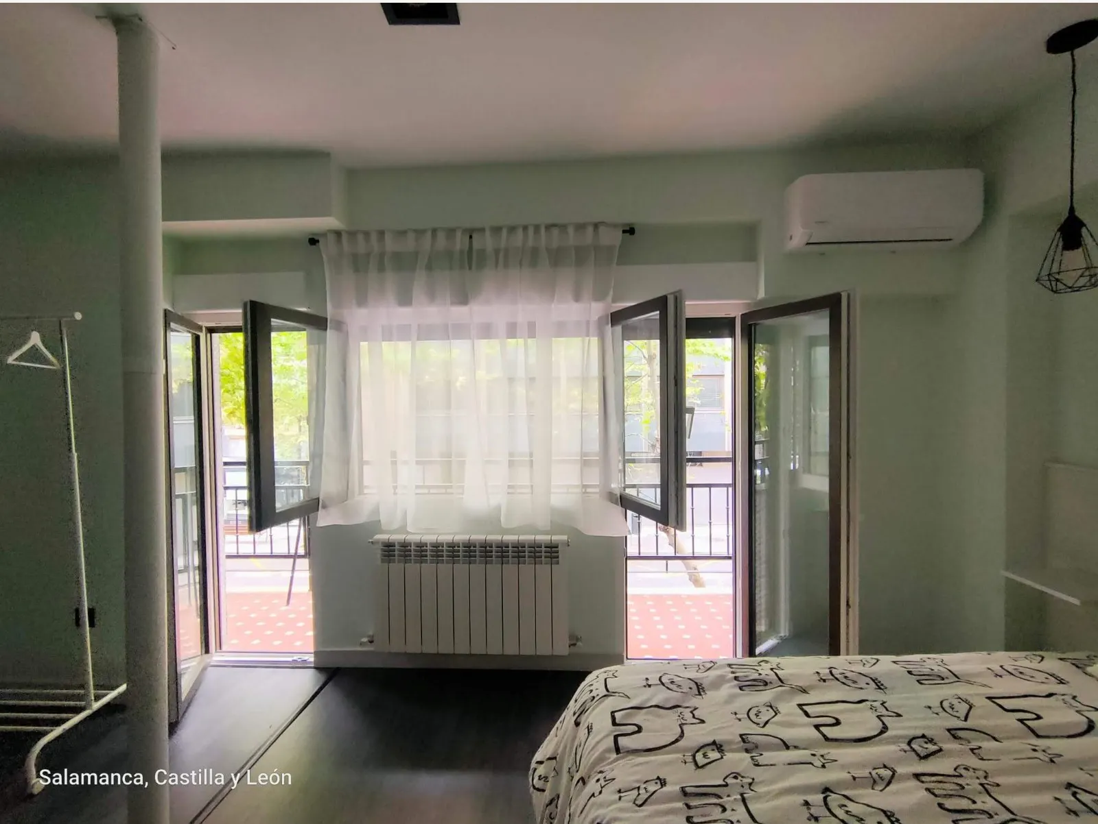 1-Bedroom Apartment in Paseo del Doctor Torres Villarroel, Salamanca 1
