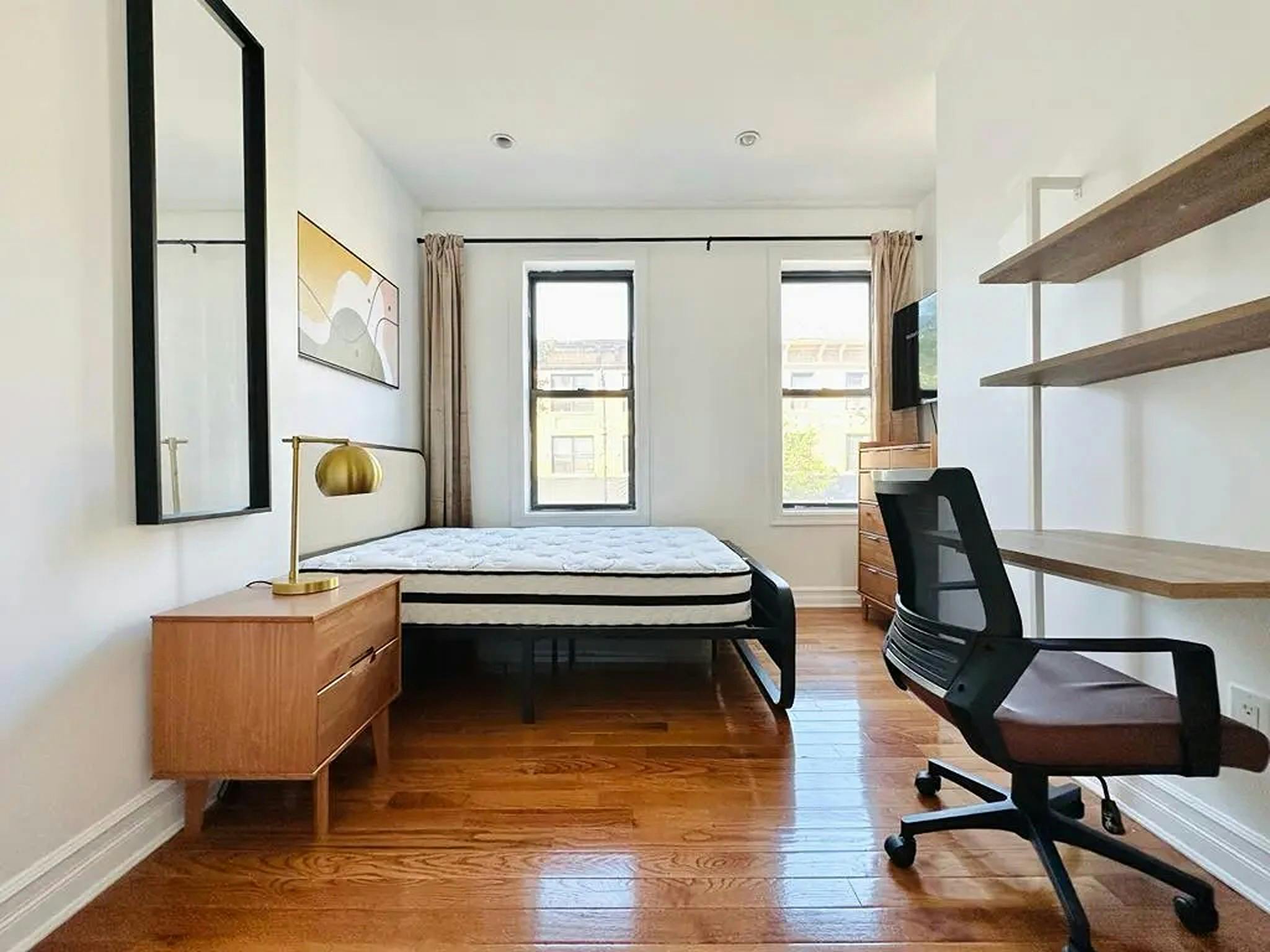 Myrtle Ave, Ridgewood, NY preview
