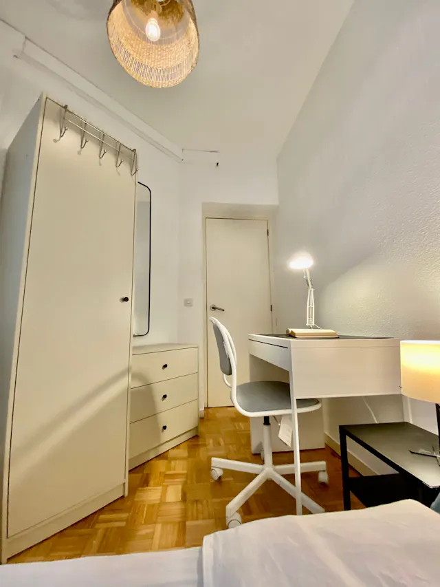 Private room in Calle de Lagasca, Madrid (1526753) room image 10