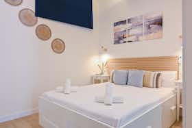 Apartment for rent for €1,850 per month in Madrid, Calle de Gandhi