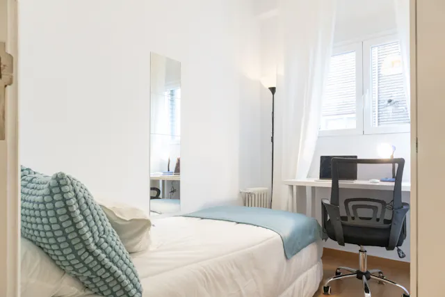 Private room in Calle de San Bernardo, Madrid (1526875) room image 1