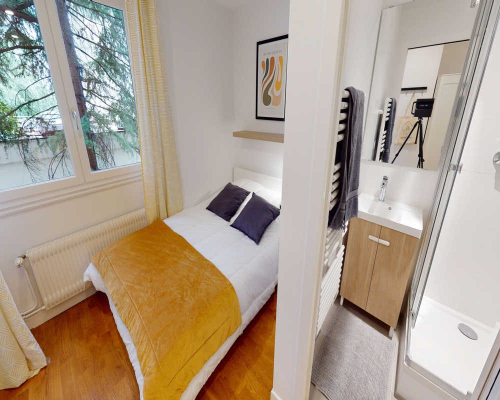 Private room for rent for €690 per month in Lyon, Rue d'Enghien