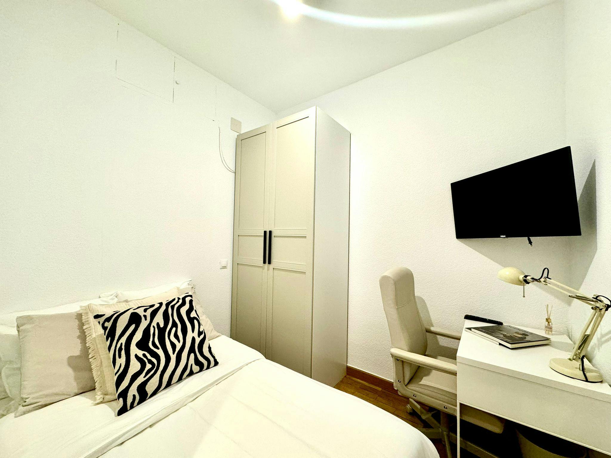 Calle de Cea Bermúdez, Madrid preview