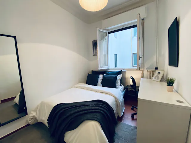 Private room in Calle de Goya, Madrid (1527015) room image 1