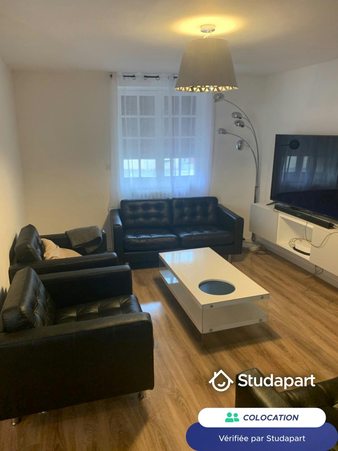 Private room for rent for €400 per month in Méry-sur-Oise, Route de Pontoise