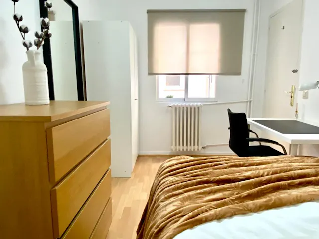 Private room in Calle de Bravo Murillo, Madrid (1527193) room image 2