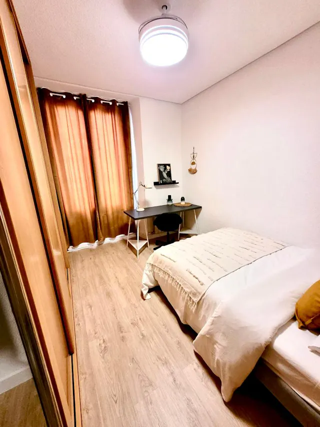 Private room in Calle de la Villa, Madrid (1527197) room image 2
