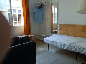Private room for rent for €420 per month in Las Palmas de Gran Canaria, Calle Bernardo de la Torre
