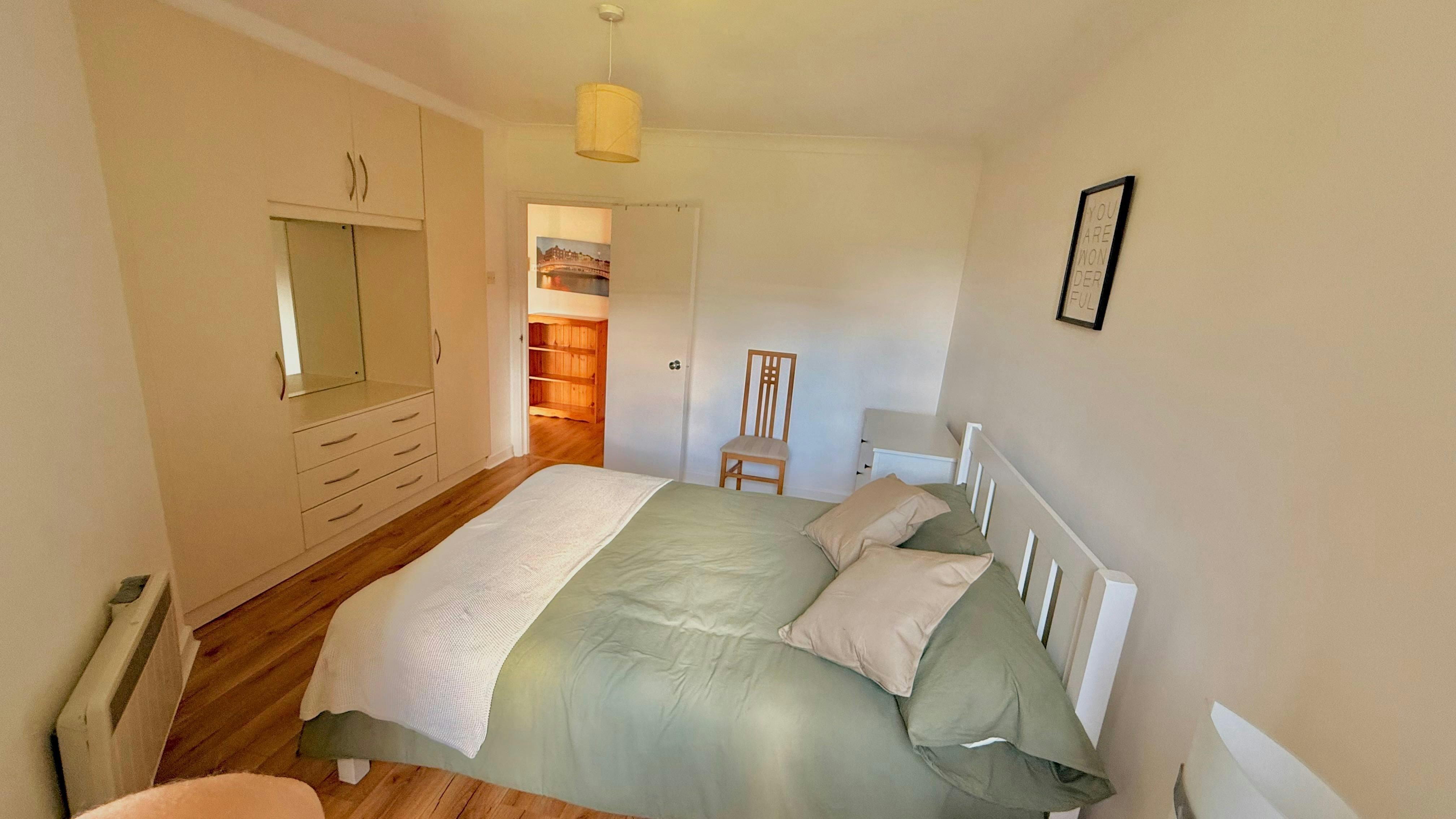 Lägenhet att hyra för 2 350 € i månaden i Dublin, Ballsbridge Avenue